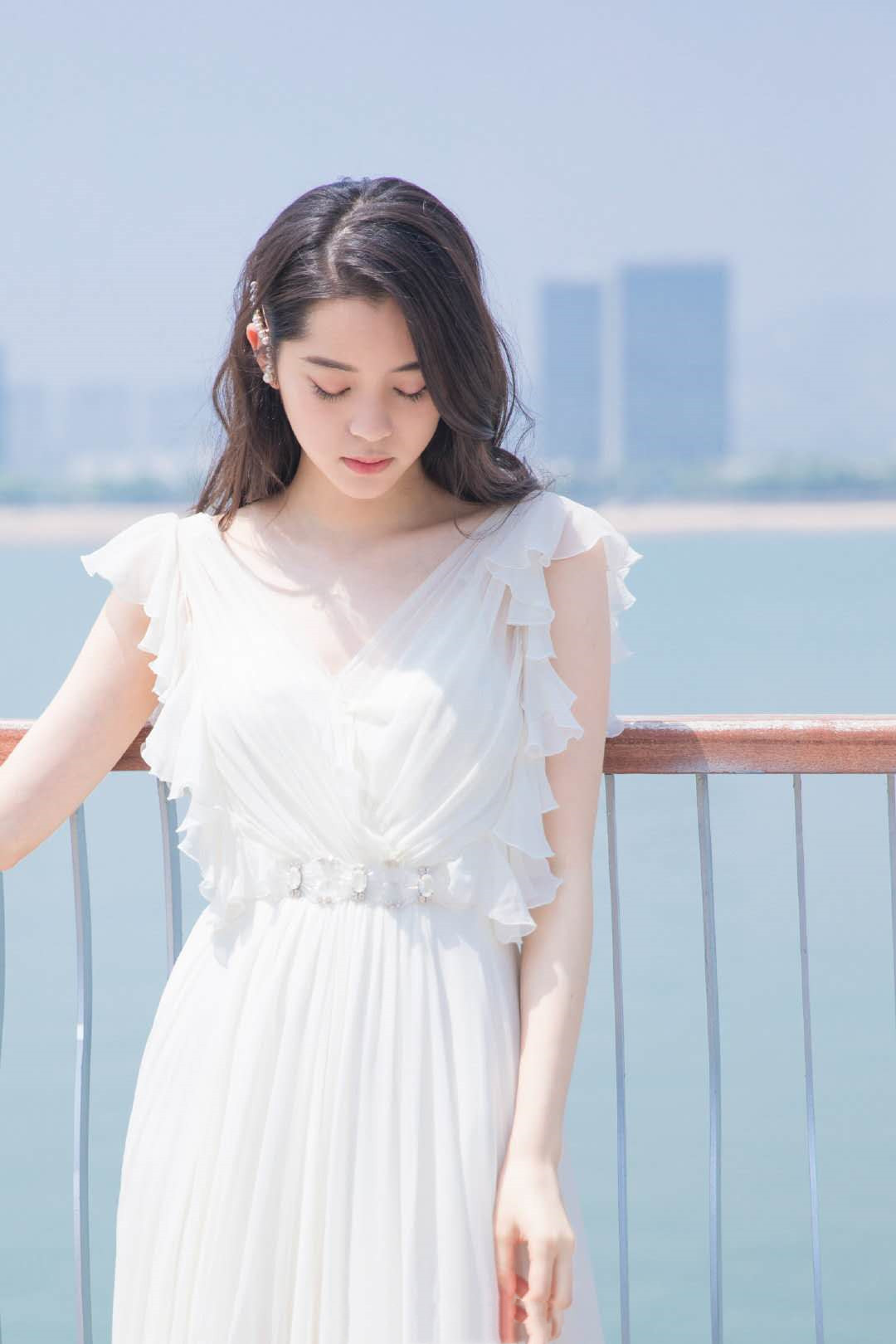 明星礼服—欧阳娜娜
