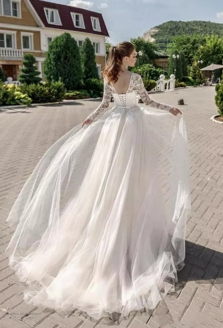 如何挑选高档婚纱礼服？